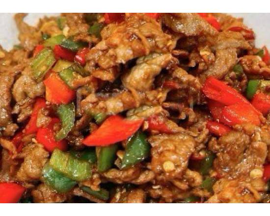 Sliced Beef with Chilli Sauce 小炒牛肉